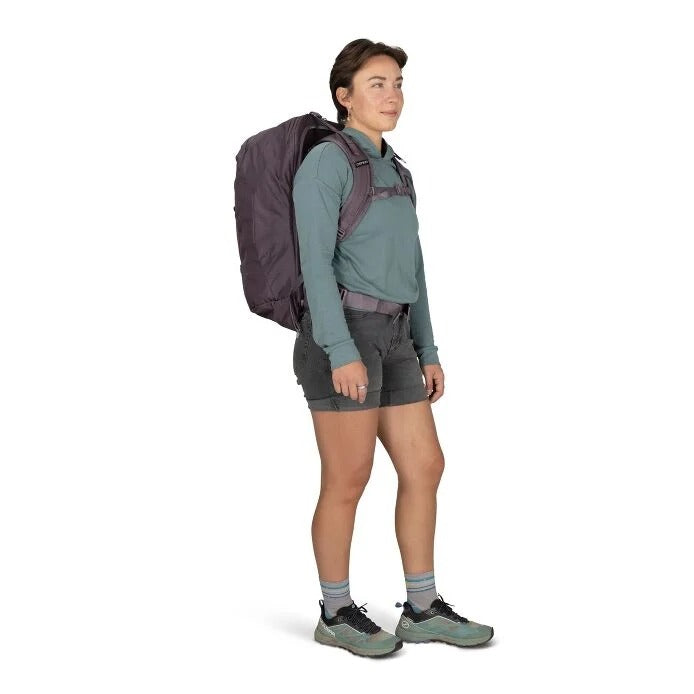 https://cdn.shopify.com/s/files/1/0636/7789/0627/files/imgi_11_fairview40_s26_onbody1_graphitepurple_3_1.jpg?v=1771555403