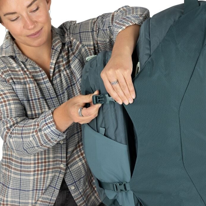 https://cdn.shopify.com/s/files/1/0636/7789/0627/files/imgi_19_fairview70_s26_detail5_cascadebluetorrentblue_1.jpg?v=1771476797