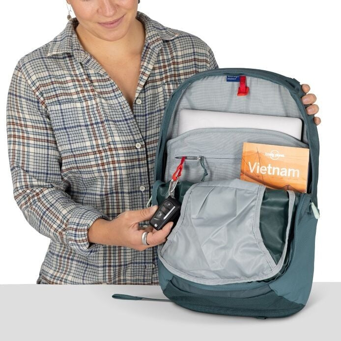https://cdn.shopify.com/s/files/1/0636/7789/0627/files/imgi_23_fairview70_s26_detail9_cascadebluetorrentblue_1.jpg?v=1771476797