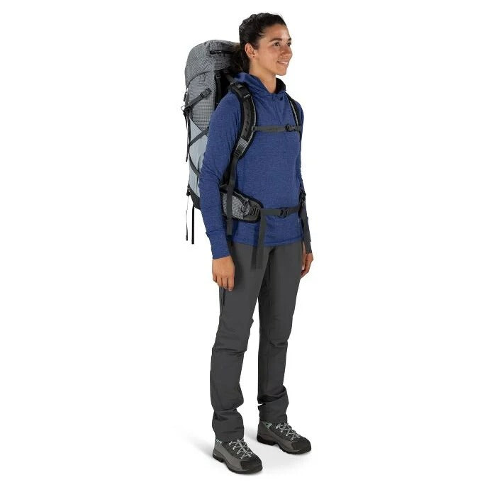 https://cdn.shopify.com/s/files/1/0636/7789/0627/files/10005897_tempestpro40_s24_front_silverlining_1_8.jpg?v=1756949858