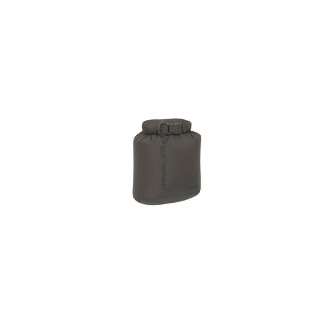 https://cdn.shopify.com/s/files/1/0614/8217/2602/products/LightweightDryBag1.5LBeluga.jpg?v=1675910778