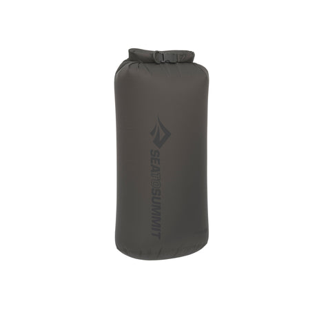 https://cdn.shopify.com/s/files/1/0614/8217/2602/products/LightweightDryBag13LBeluga.jpg?v=1675910942