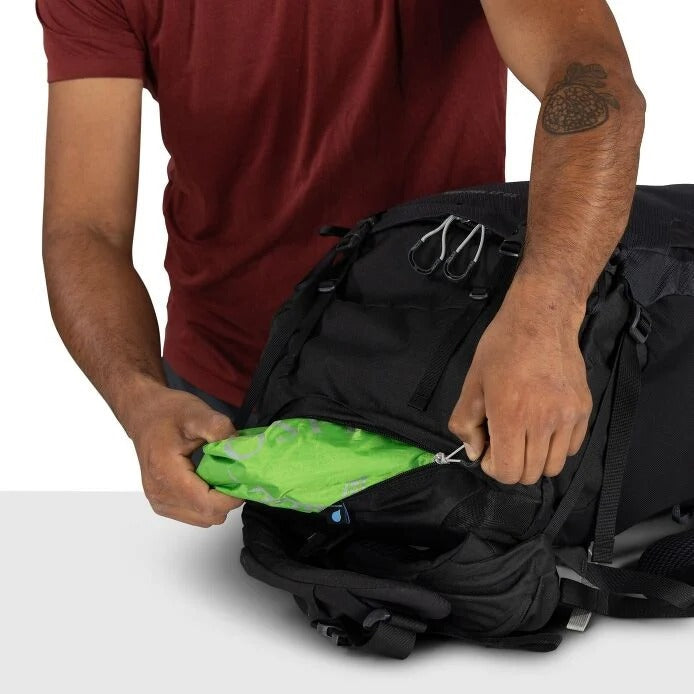 https://cdn.shopify.com/s/files/1/0636/7789/0627/files/imgi_13_kestrellt65_s26_detail1_black_hi-res.jpg?v=1772412669
