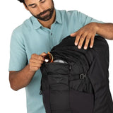https://cdn.shopify.com/s/files/1/0636/7789/0627/files/imgi_16_farpoint55_s26_detail3_black_2.jpg?v=1771297637
