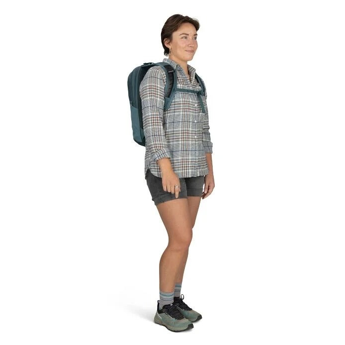 https://cdn.shopify.com/s/files/1/0636/7789/0627/files/imgi_24_fairview70_s26_detail10_cascadebluetorrentblue_1.jpg?v=1771476797